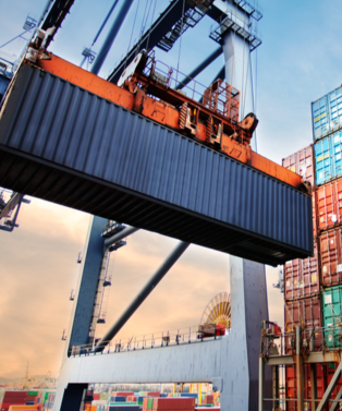 how long does it take to unload a container ship